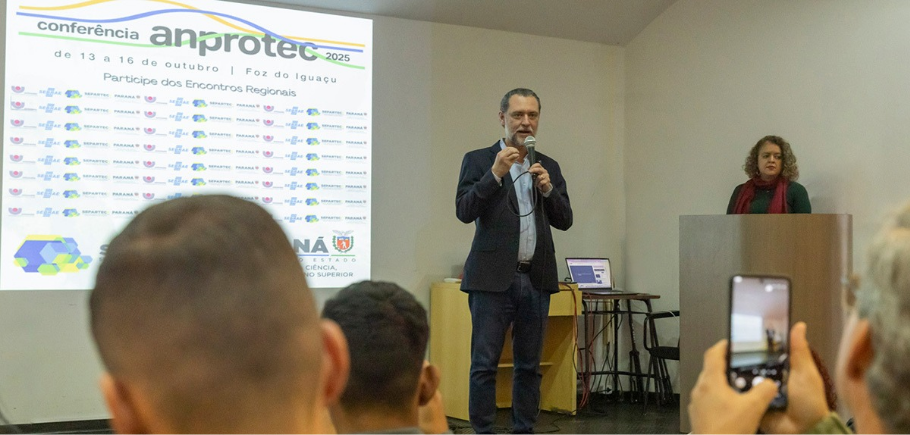 Encontro regional da Anprotec reúne mais de 100 agentes de inovação na UEM