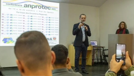 Encontro regional da Anprotec reúne mais de 100 agentes de inovação na UEM